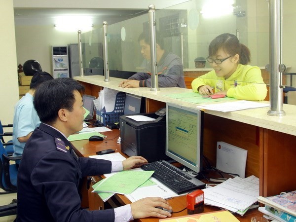 Hanoi boosts IT application in administrative procedures - ảnh 1